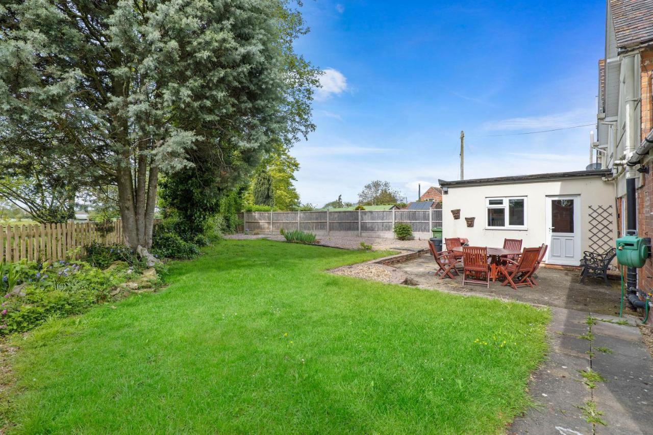 Wheelbarrow Holiday home